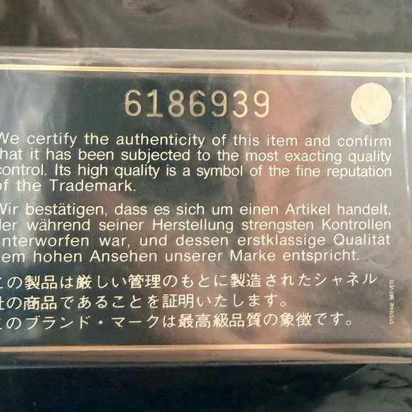 CHANEL Vintage CC Shoulder Bag Large Black Leather with ID Card & COA VGC - Picture 16 of 16